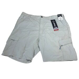 Wrangler ATG Peak Shorts 42 Mens Cargo Hiking Outdoor Nylon NWT